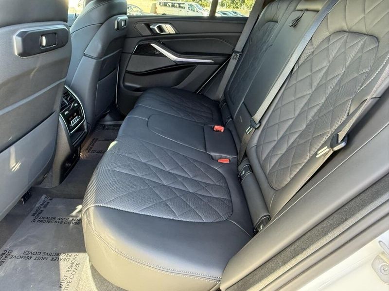 Used 2025 BMW X5 M60iImage 33