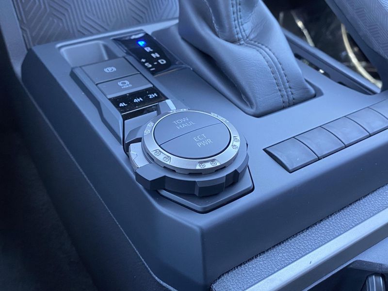 New 2025 Toyota Tacoma SR5Image 19