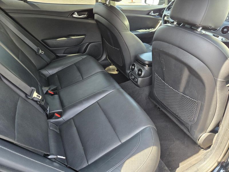 Used 2019 Kia Stinger Base RWD
