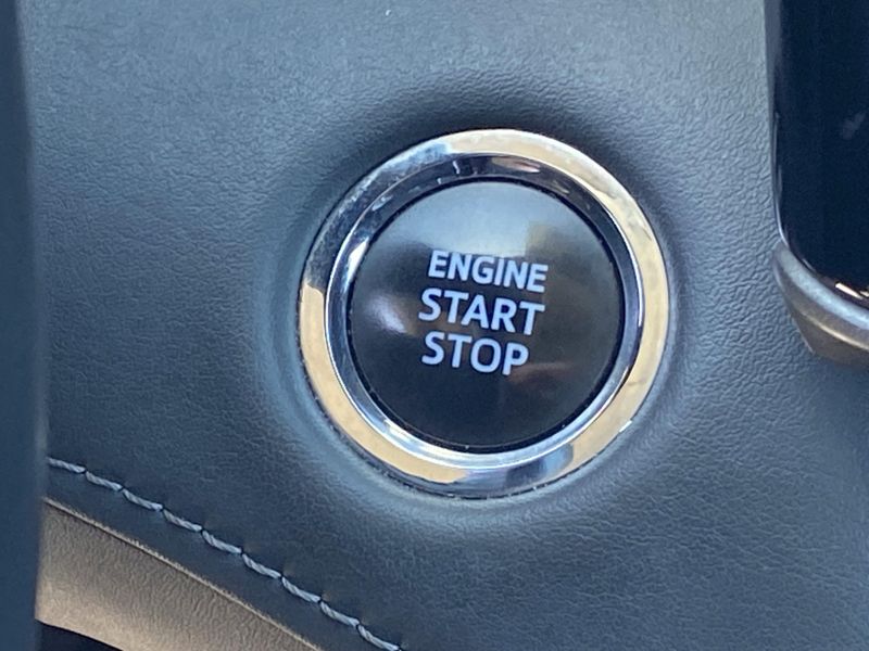 Used 2022 Toyota Highlander LEImage 23