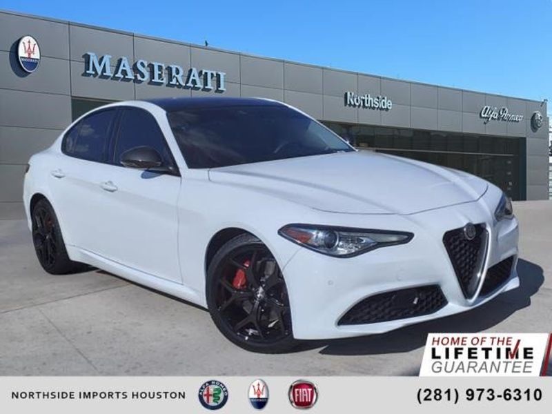 2021 Alfa Romeo Giulia TiImage 1