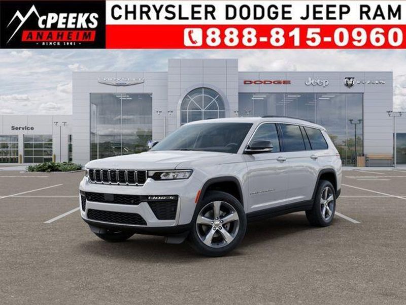 New 2026 Jeep Grand Cherokee L Limited 4x4Image 1