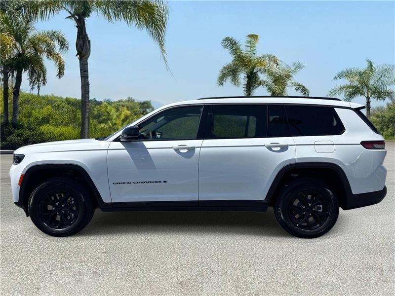 New 2026 Jeep Grand Cherokee L Laredo Altitude 4x4
