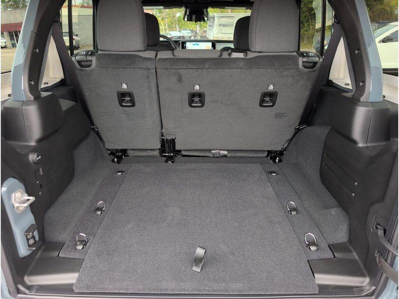 New 2026 Jeep Wrangler 4-door Sport SImage 34