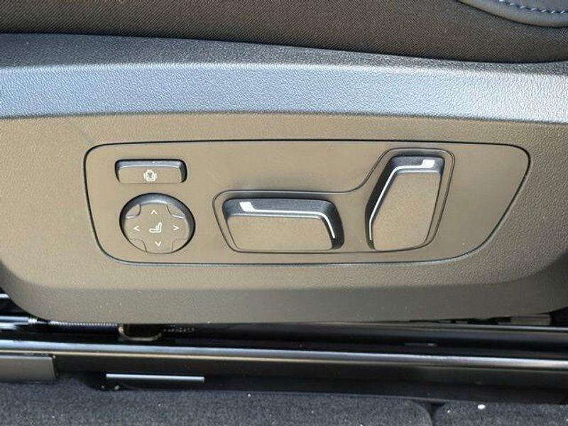 New 2026 BMW X3 30 xDriveImage 17