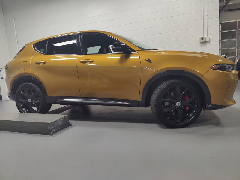 Used 2024 Dodge Hornet R/T eAWD Blacktop w/Track PkgImage 3