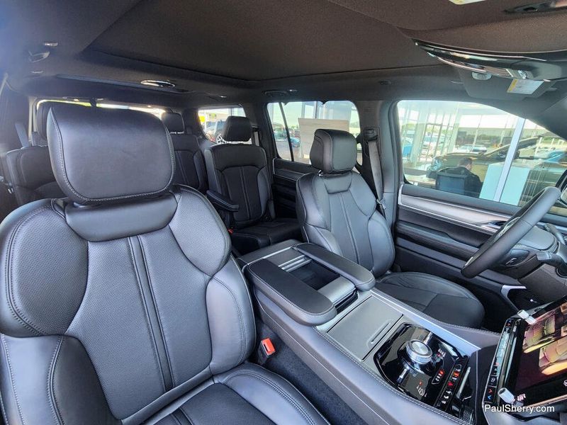 2026 Jeep Grand Wagoneer Limited Reserve 4x4