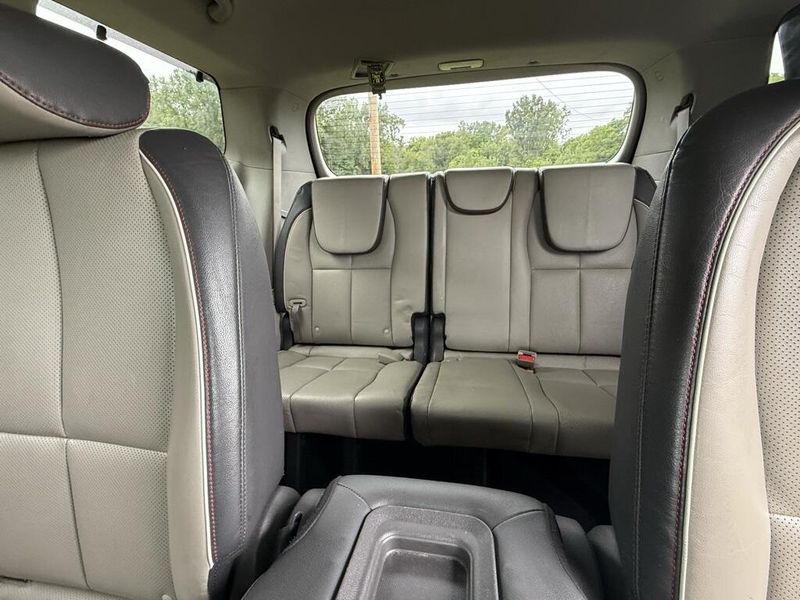 2017 Kia Sedona EX photo 11