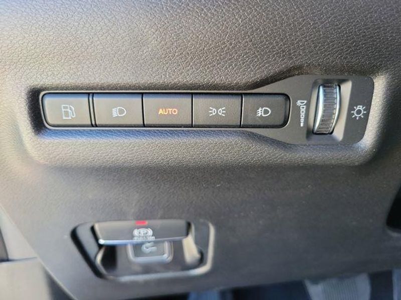 New 2026 Jeep Cherokee Laredo 4x4