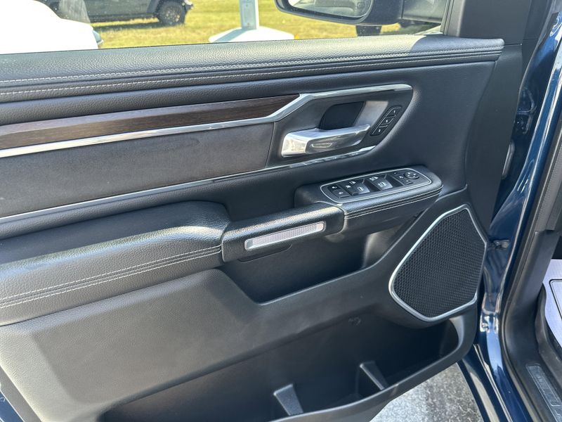 2022 Ram 1500 Laramie photo 16