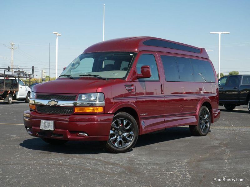 2024 Chevrolet Express Cargo 2500 photo 5