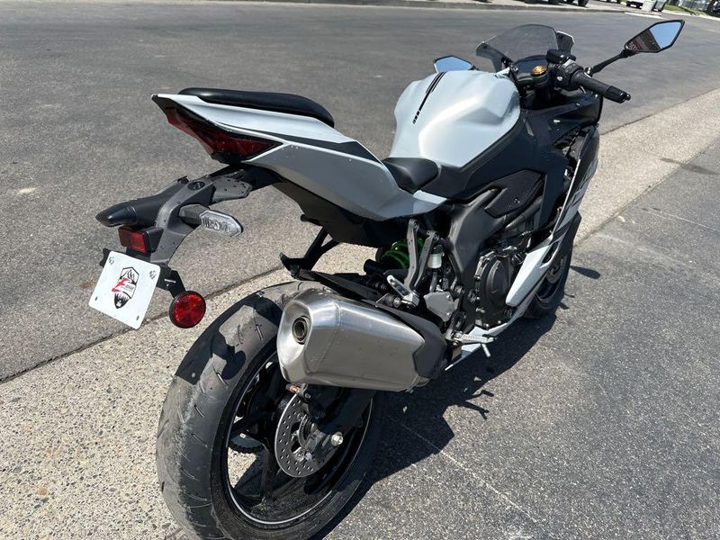 2025 Kawasaki NINJA ZX4RR ABS 