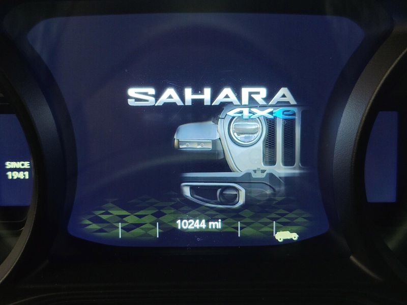 Used 2025 Jeep Wrangler 4xE Sahara 4WDImage 26