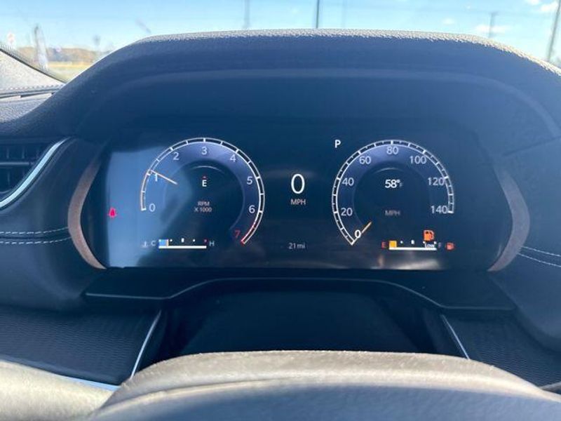 2025 Jeep Grand Cherokee Laredo 4x4