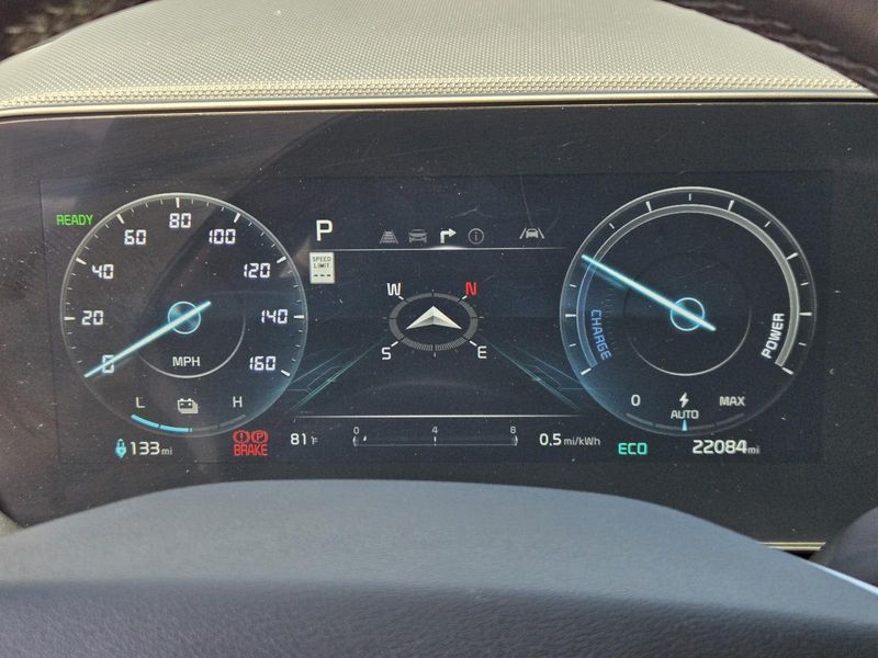Used 2024 Kia Niro EV Wind