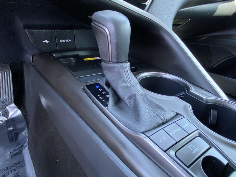 Used 2023 Toyota Camry XSE V6Image 25