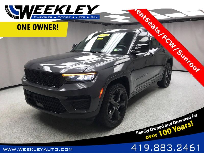 Used 2023 Jeep Grand Cherokee AltitudeImage 1