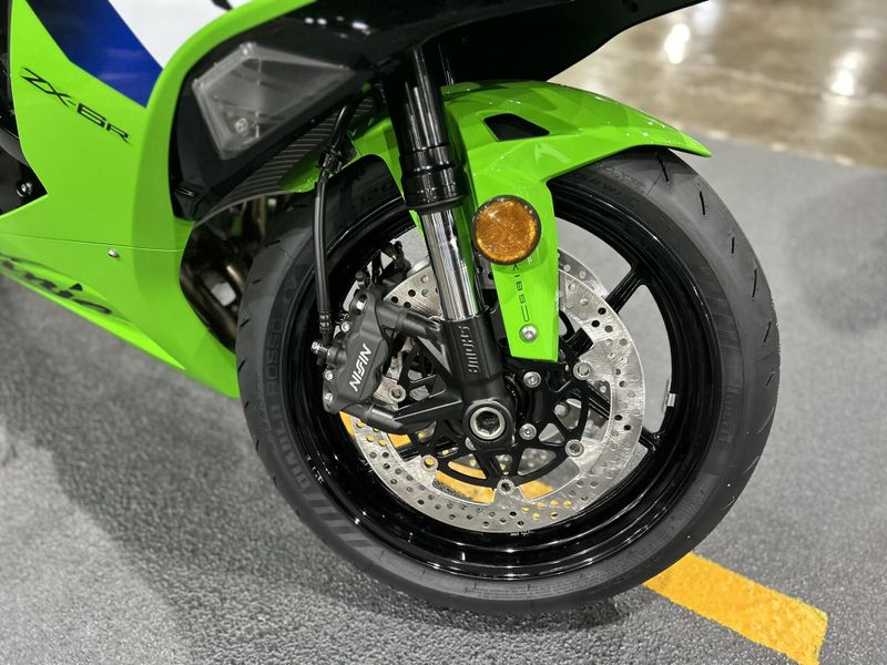 New 2026 Kawasaki NINJA ZX-6R ABS Image 17