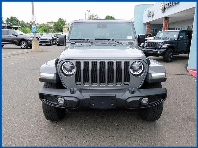 2021 Jeep Wrangler Unlimited Sahara AltitudeImage 3