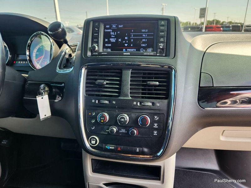 Used 2019 Dodge Grand Caravan SXTImage 56