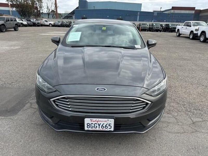 2017 Ford Fusion SEImage 2