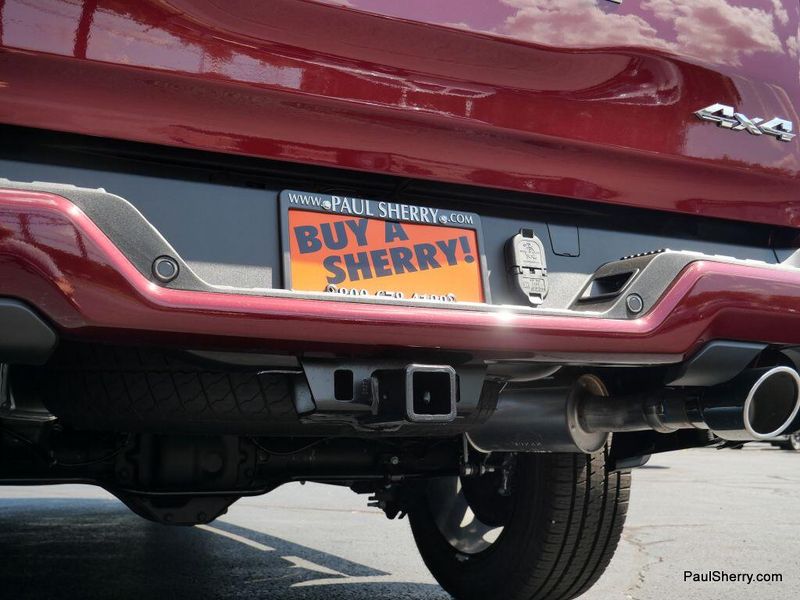 New 2026 RAM 1500 Laramie Crew Cab 4x4 5'7' Box