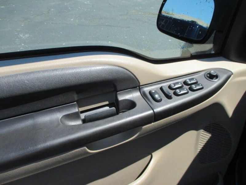 2006 Ford F-250 Image 18