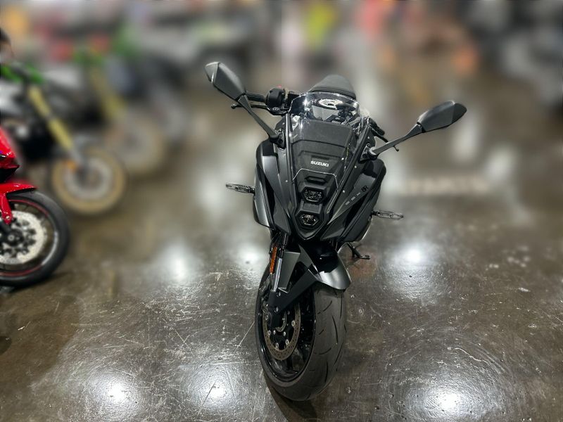 Used 2025 Suzuki GSX-8R Image 20