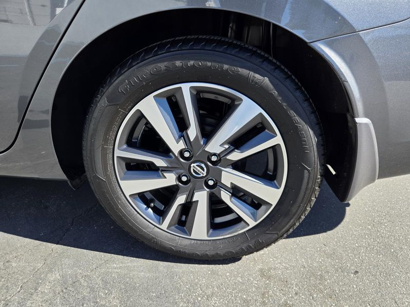 Used 2022 Nissan Versa SV CVT