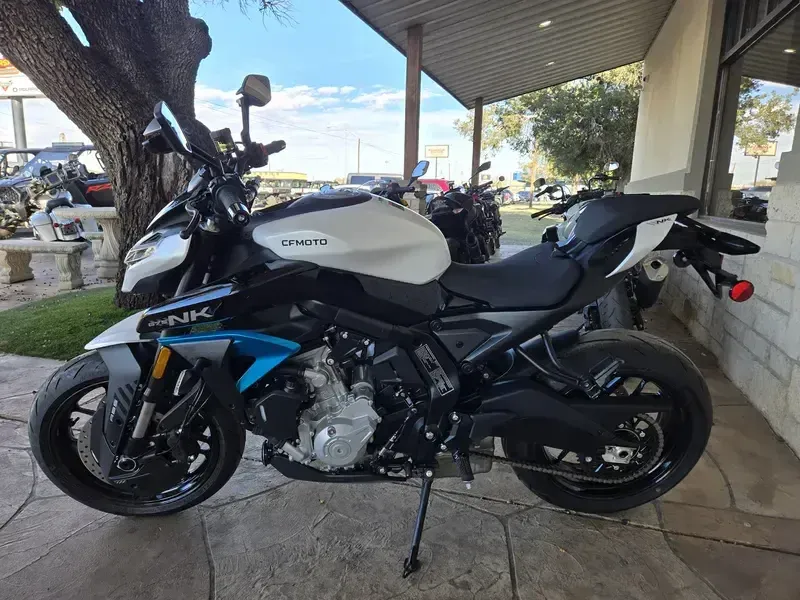 NEW 2026 CFMOTO 675NK Image 5