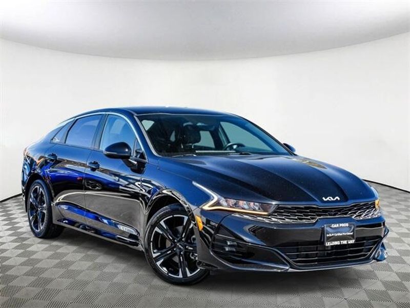 2022 Kia K5 GT-LineImage 2