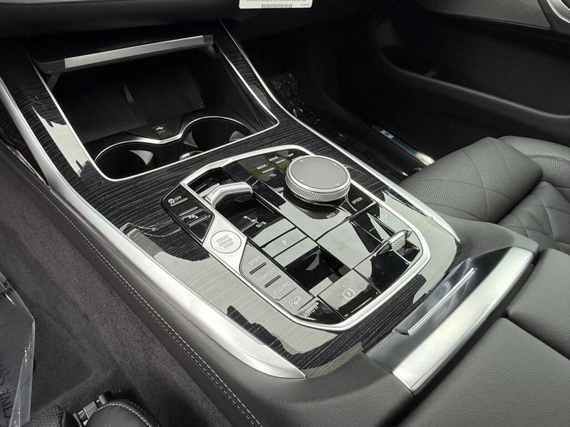 2026 BMW X7 xDrive40iImage 25