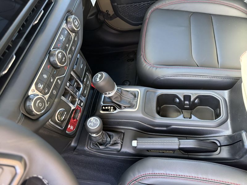 New 2026 Jeep Wrangler 4-door Rubicon XImage 28