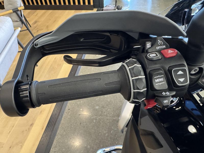 2025 BMW R 1300 GS - TRIPLE BLACK - BLACK STORM METALLIC 