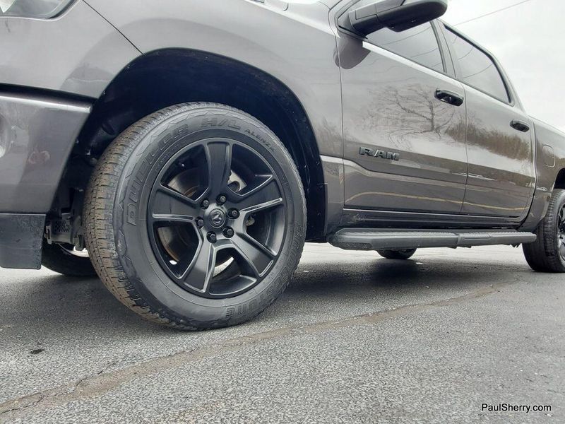 2023 RAM 1500 Big Horn NightImage 6