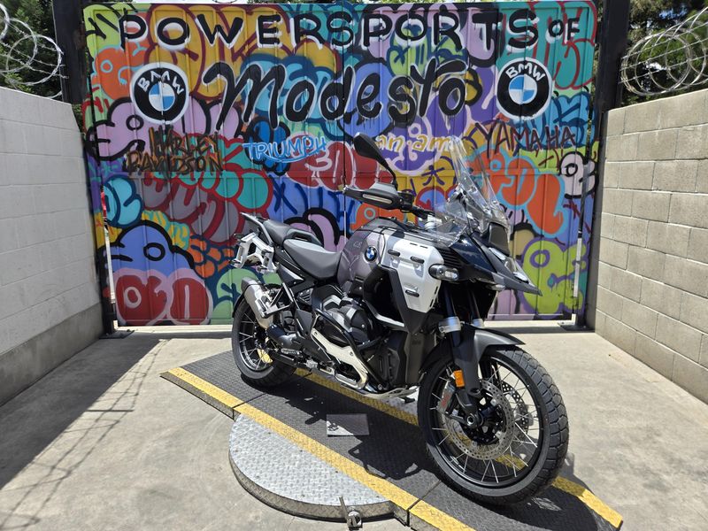 New 2026 BMW R 1300 GS Image 4