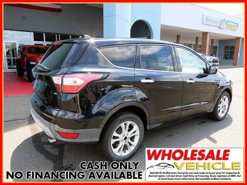 2017 Ford Escape SEImage 7
