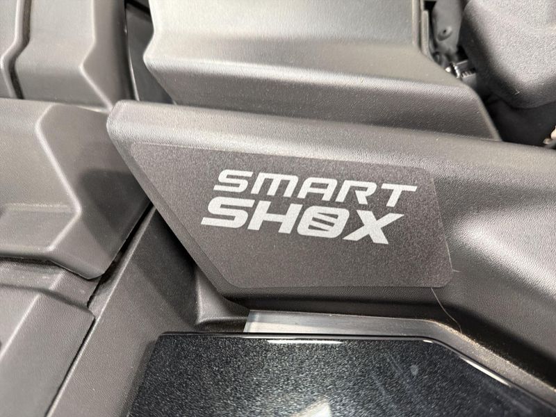 New 2025 Can-Am MAVERICK X3 MAX X RS TURBO RR SMART-SHOX Image 28