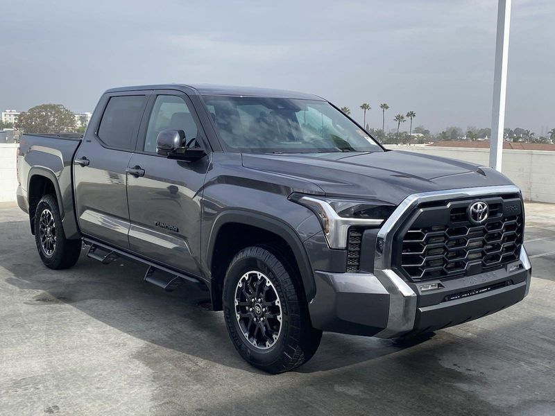 2025 Toyota Tundra SR5Image 2