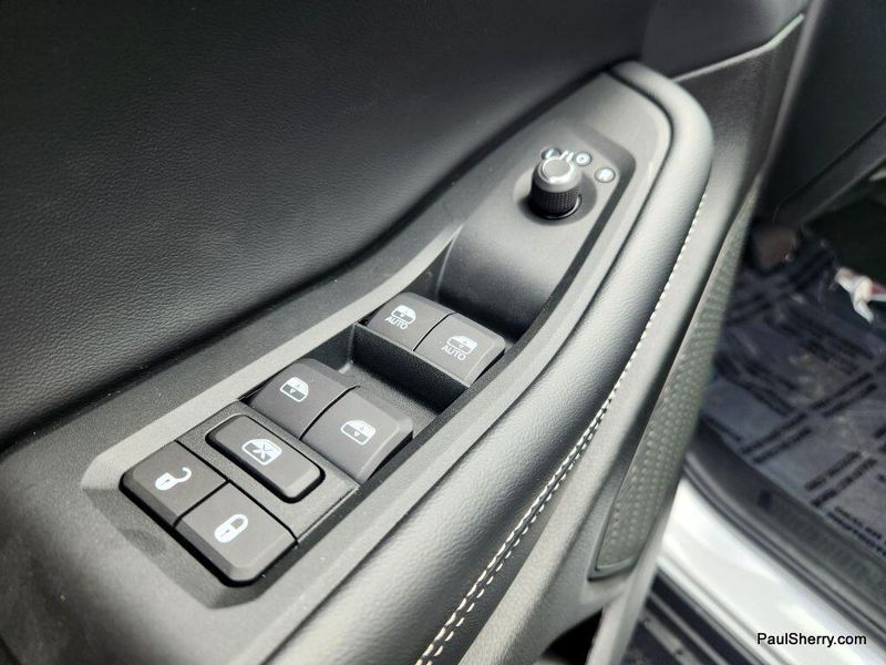 New 2025 Jeep Grand Cherokee Laredo 4x2Image 25
