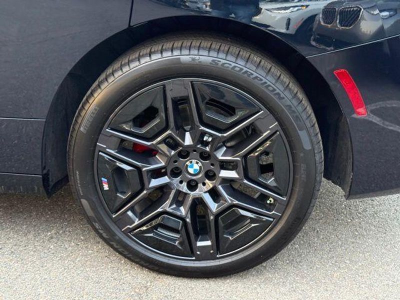 New 2026 BMW iX xDrive45Image 14
