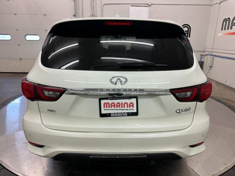 2020 INFINITI QX60 PureImage 16