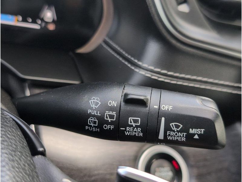 Used 2023 Jeep Grand Cherokee LimitedImage 22