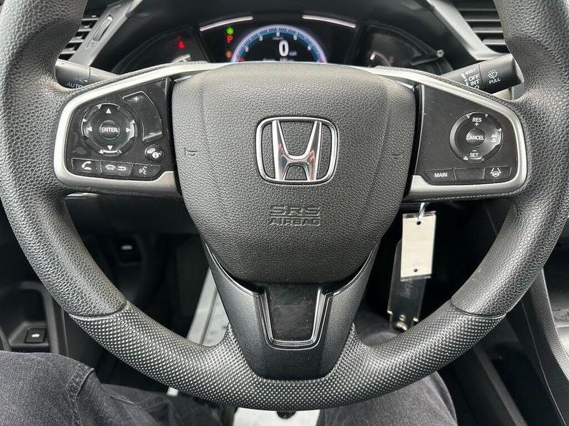 2019 Honda Civic LXImage 3