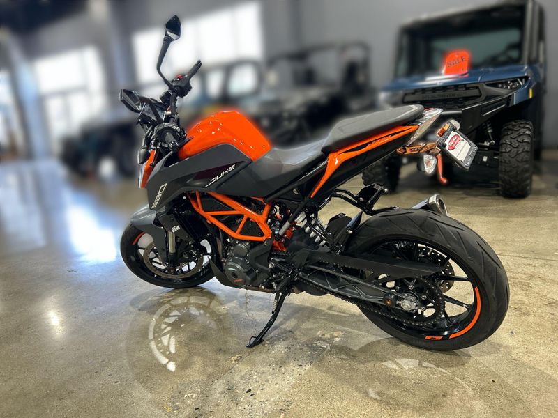2023 KTM DUKE 390 Image 13
