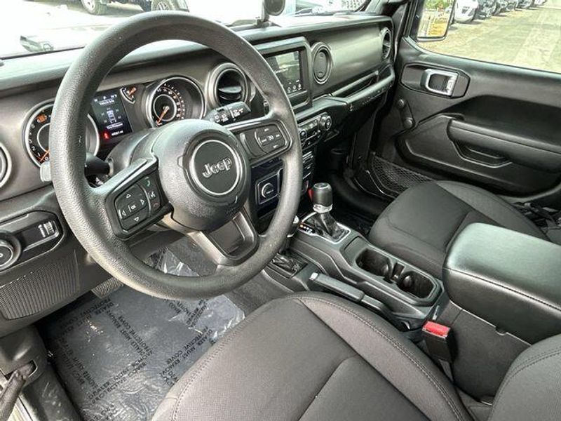 Used 2023 Jeep Wrangler SportImage 17