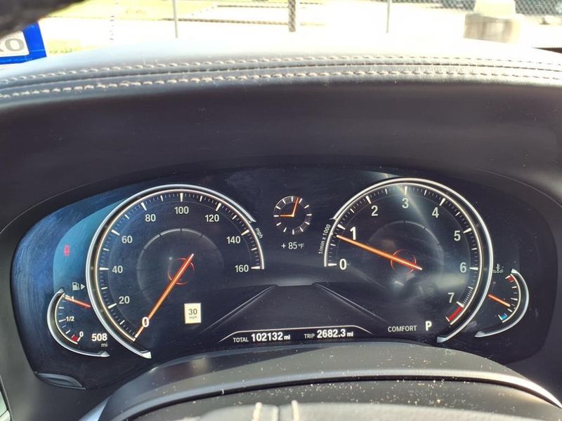2017 BMW 750i 750iImage 26
