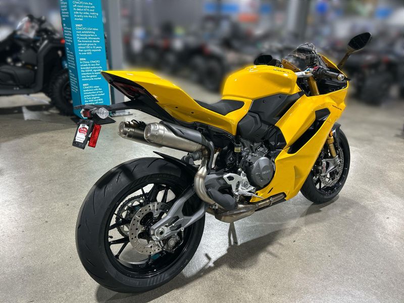 New 2026 Ducati PANIGALE V2 S Image 14