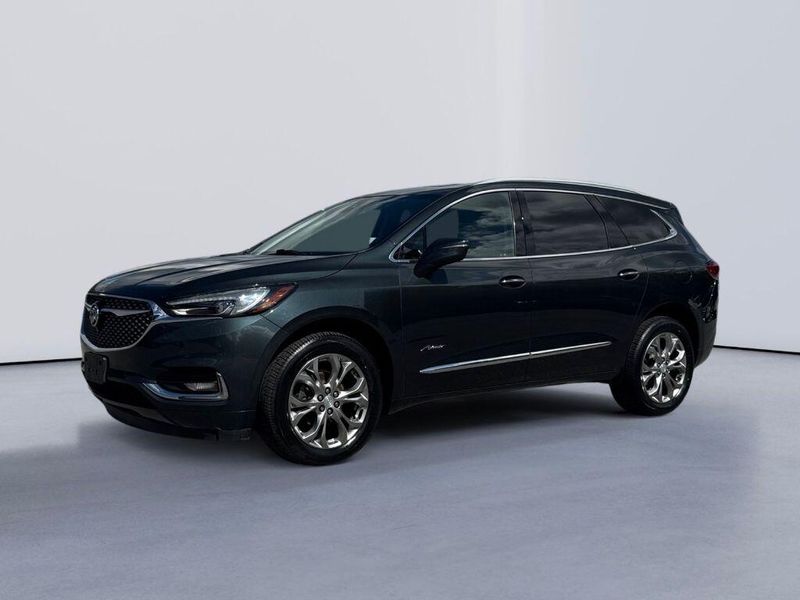 2020 Buick Enclave Avenir photo 3