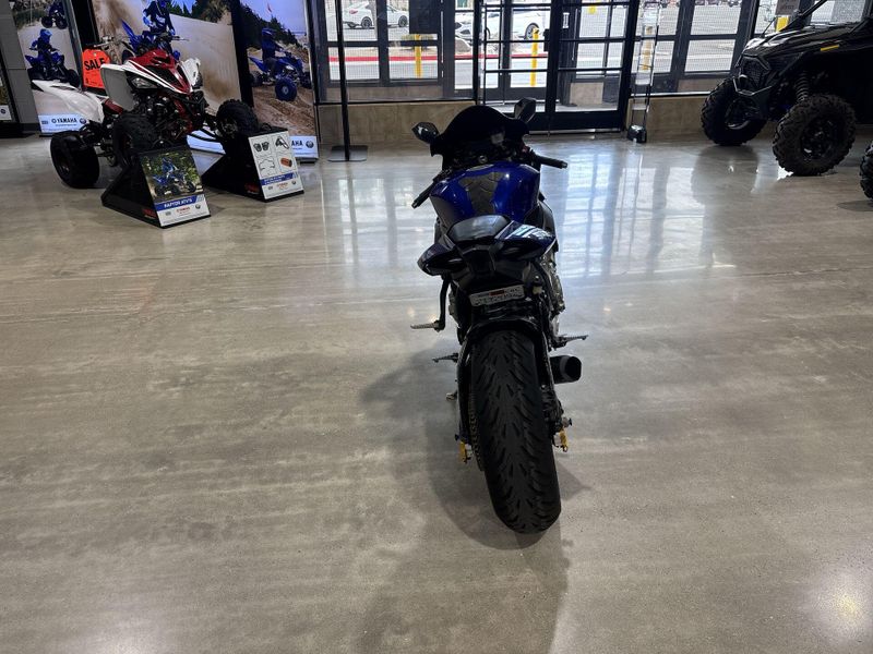 Used 2015 Yamaha YZF-R1 Image 14